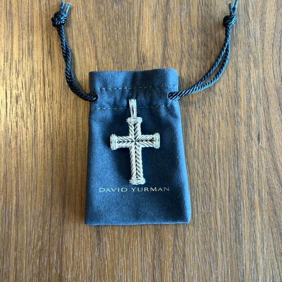 DAVID YURMAN DIAMOND 0.38CTW STERLING SILVER CHEVRON CROSS PENDANT - Picture 7 of 7